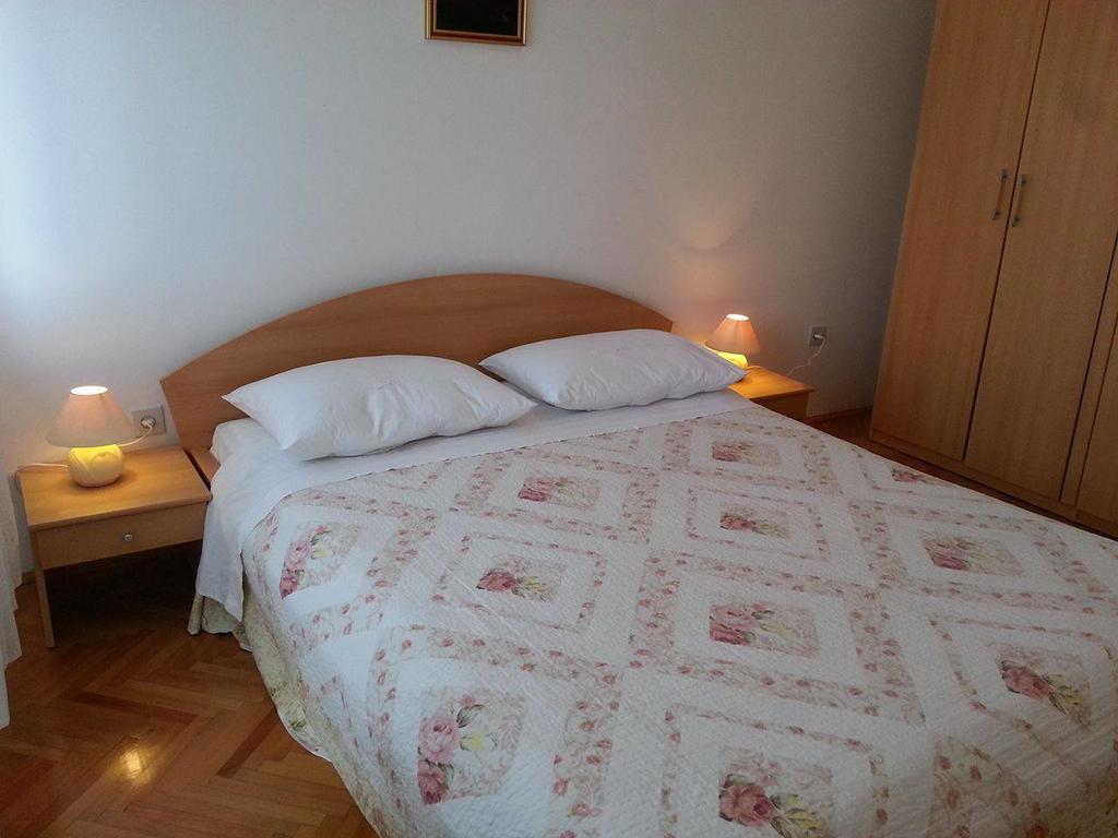 Apartment Ivo Трогір Екстер'єр фото