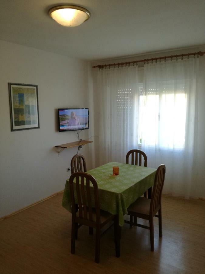 Apartment Ivo Трогір Екстер'єр фото
